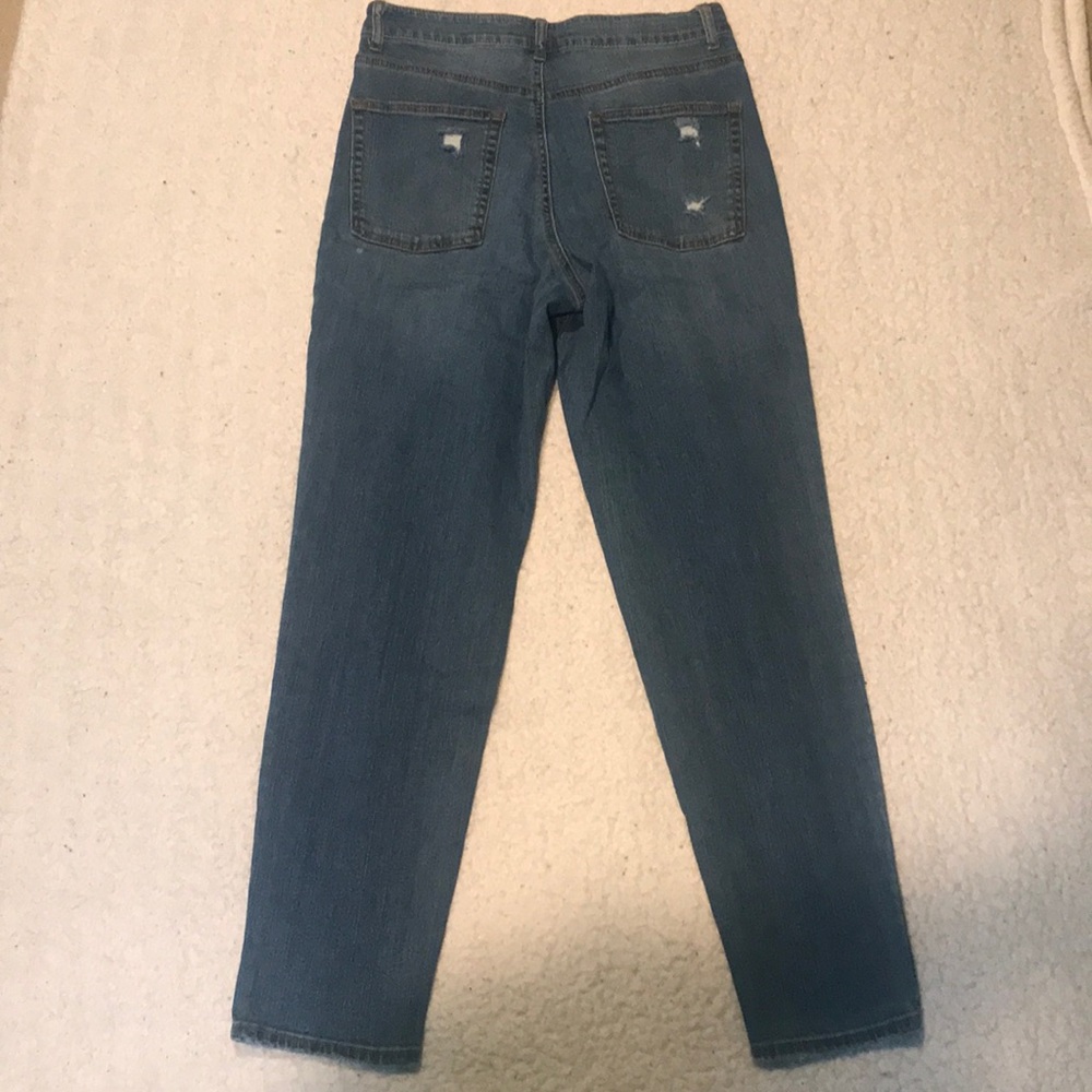 Medium wash high-rise mom jeans - Picture 2 of 2